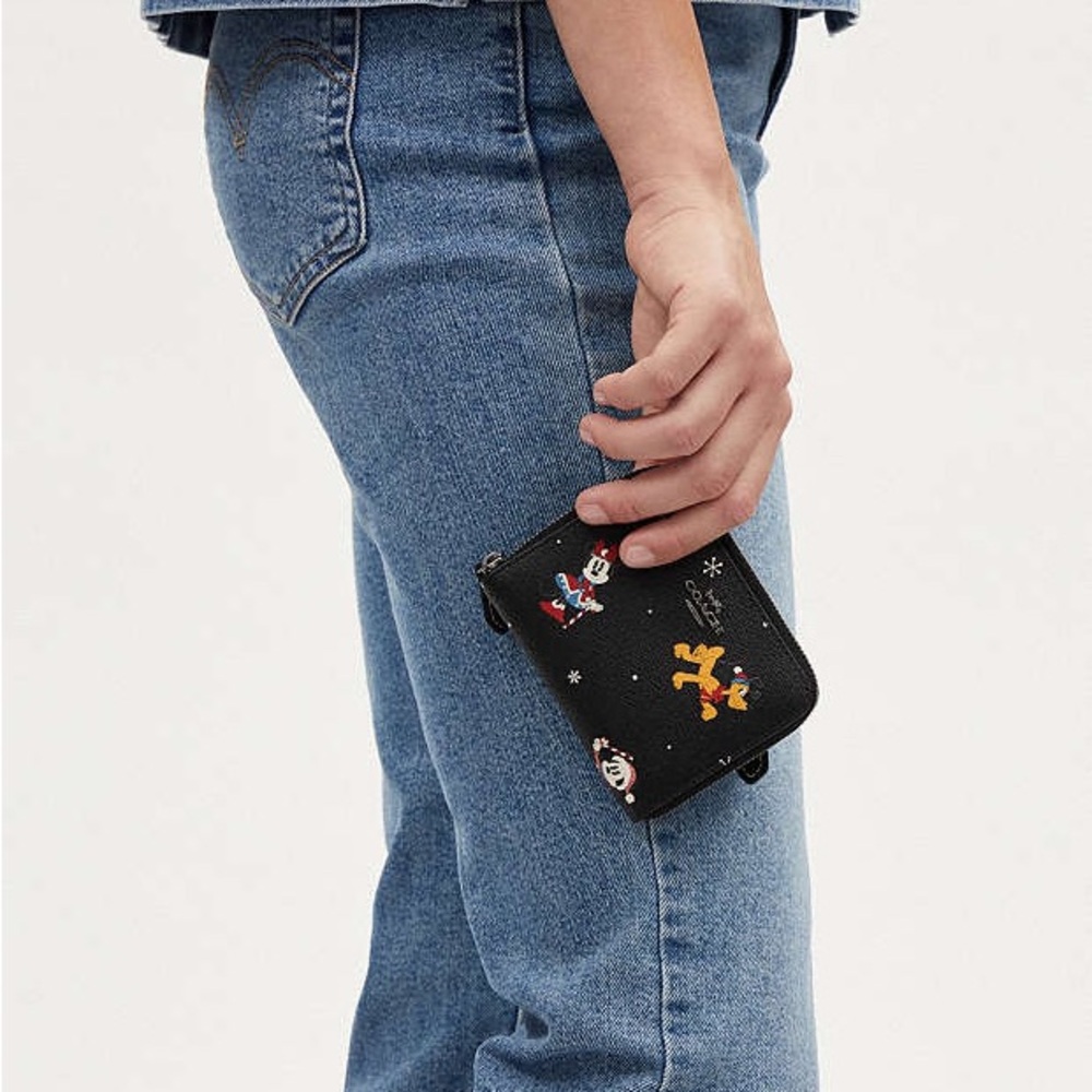 Coach Disney Collab Limited Edition Zip Around Wallet - Printed Canvas NWT $198 - Picture 4 of 9